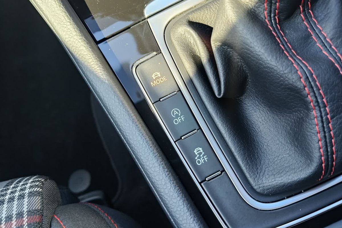 2017 Volkswagen Golf GTI 7.5