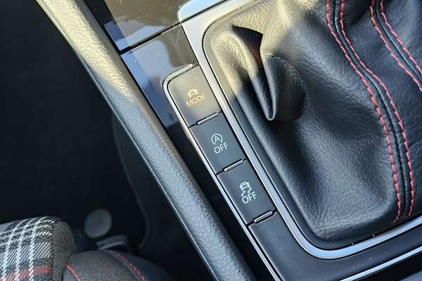 2017 Volkswagen Golf GTI 7.5