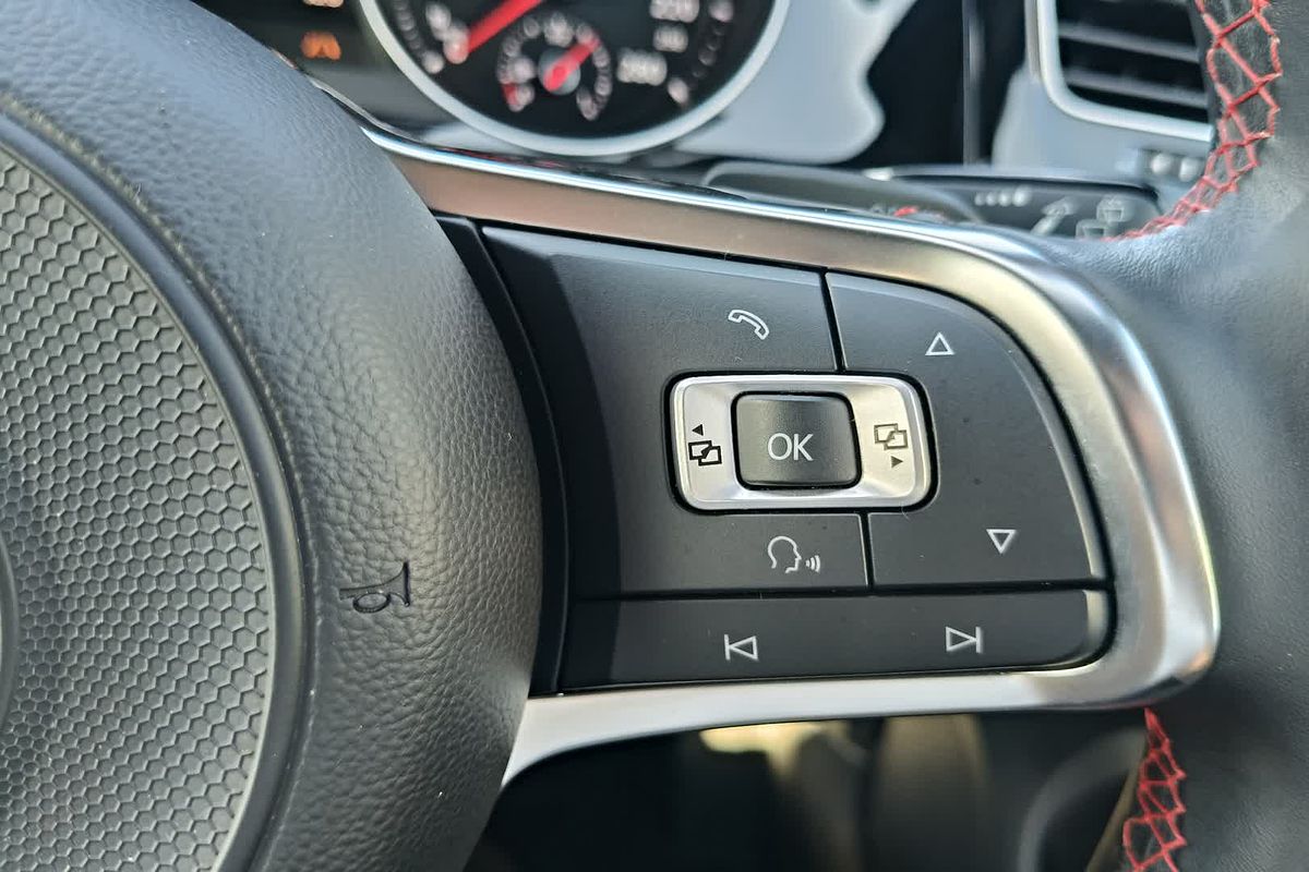 2017 Volkswagen Golf GTI 7.5
