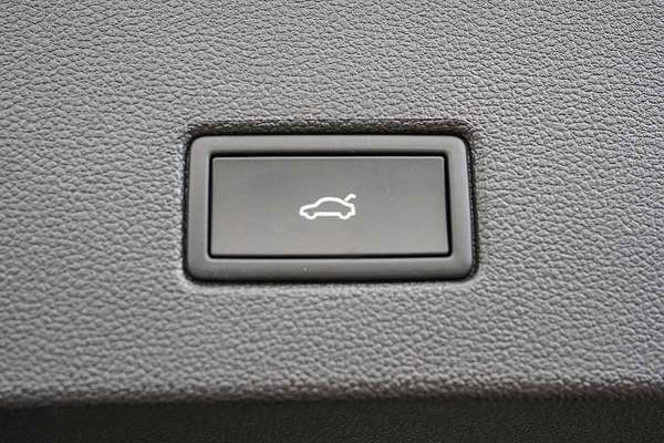 2025 Volkswagen T-Roc 110TSI Style D11