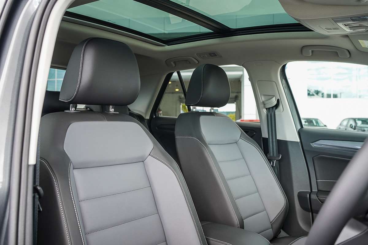 2025 Volkswagen T-Roc 110TSI Style D11