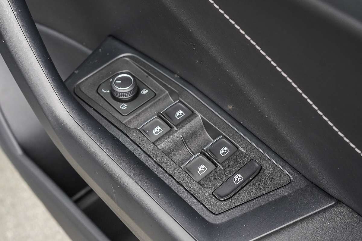 2025 Volkswagen T-Roc 110TSI Style D11