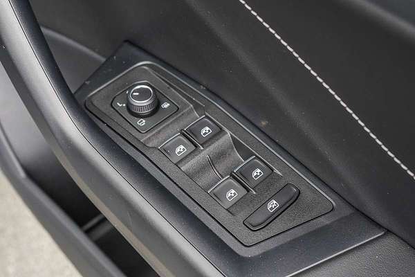 2025 Volkswagen T-Roc 110TSI Style D11