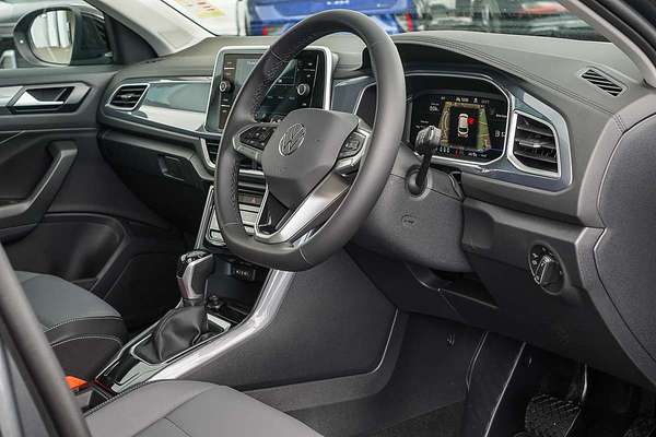 2025 Volkswagen T-Roc 110TSI Style D11