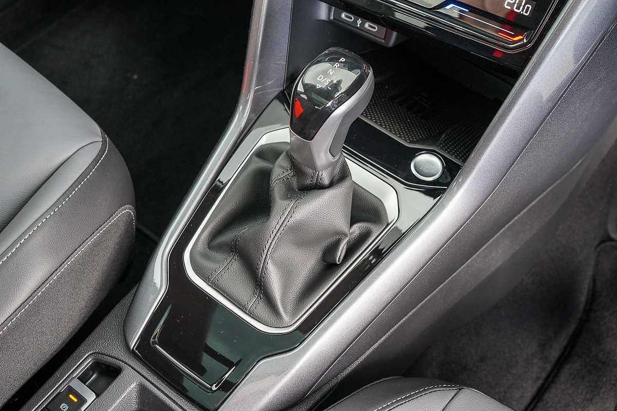 2025 Volkswagen T-Roc 110TSI Style D11