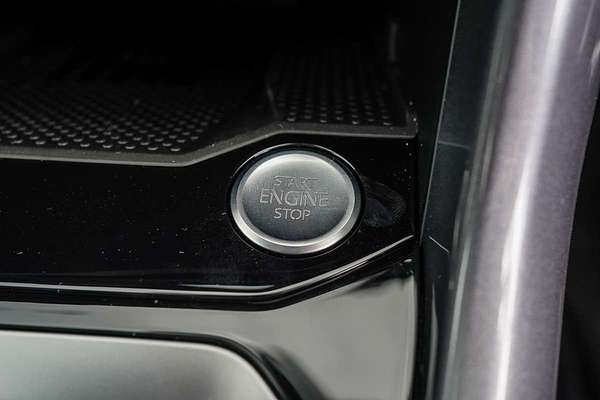 2025 Volkswagen T-Roc 110TSI Style D11