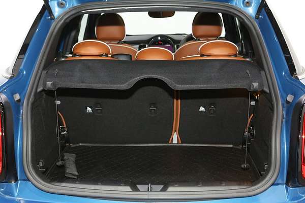 2021 MINI Hatch Cooper S Classic F55 LCI