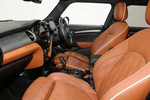 2021 MINI Hatch Cooper S Classic F55 LCI
