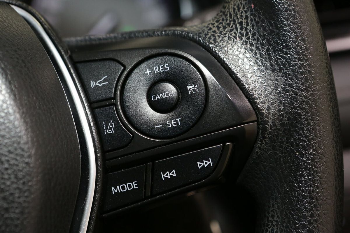 2019 Toyota Camry Ascent ASV70R