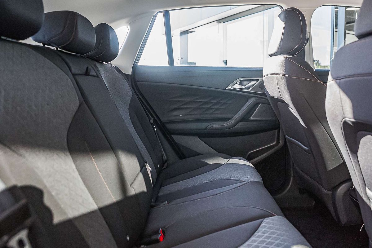 2024 MG HS Vibe AS33