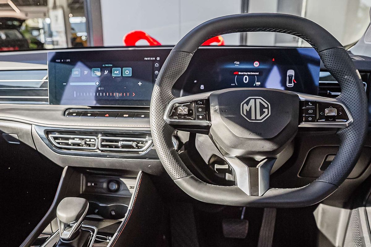 2024 MG HS Vibe AS33