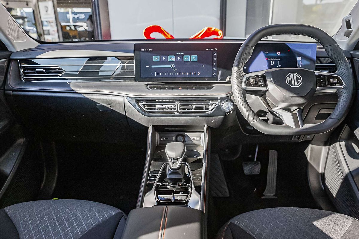 2024 MG HS Vibe AS33