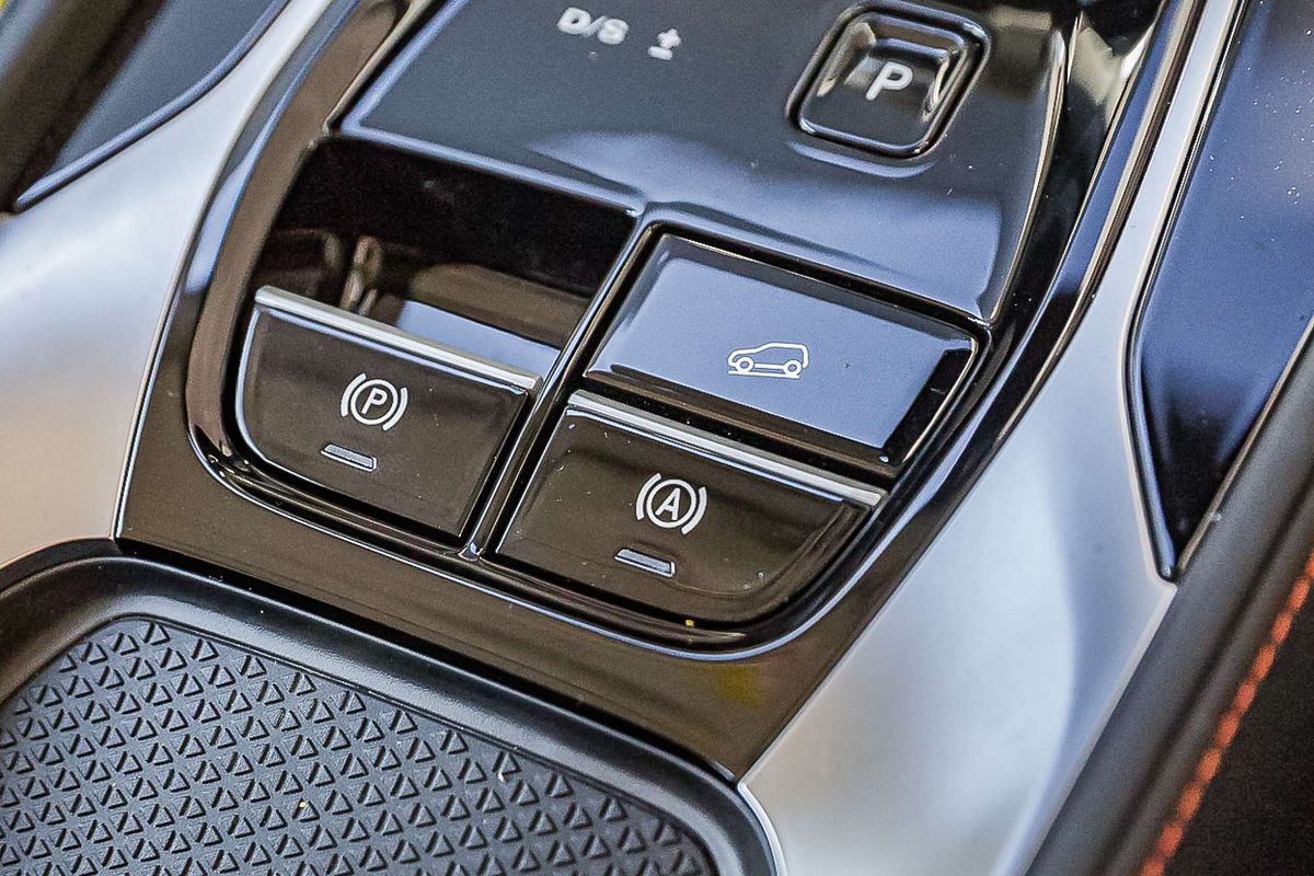 2024 MG HS Vibe AS33