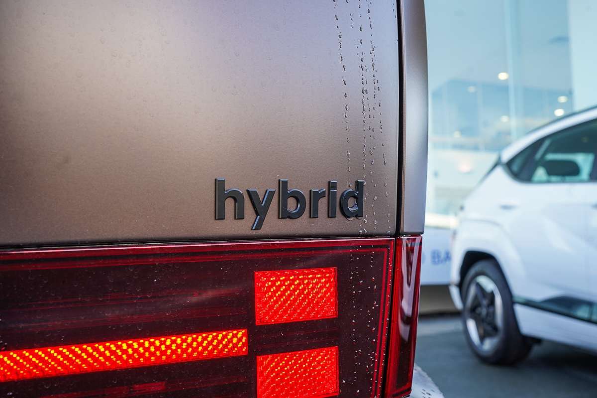 2025 Hyundai Santa Fe Hybrid Calligraphy MX5.V1