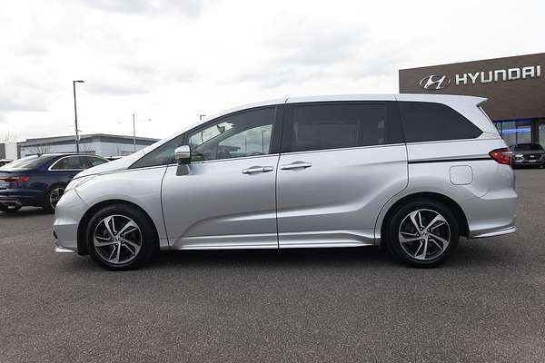 2017 Honda Odyssey VTi-L 5th Gen