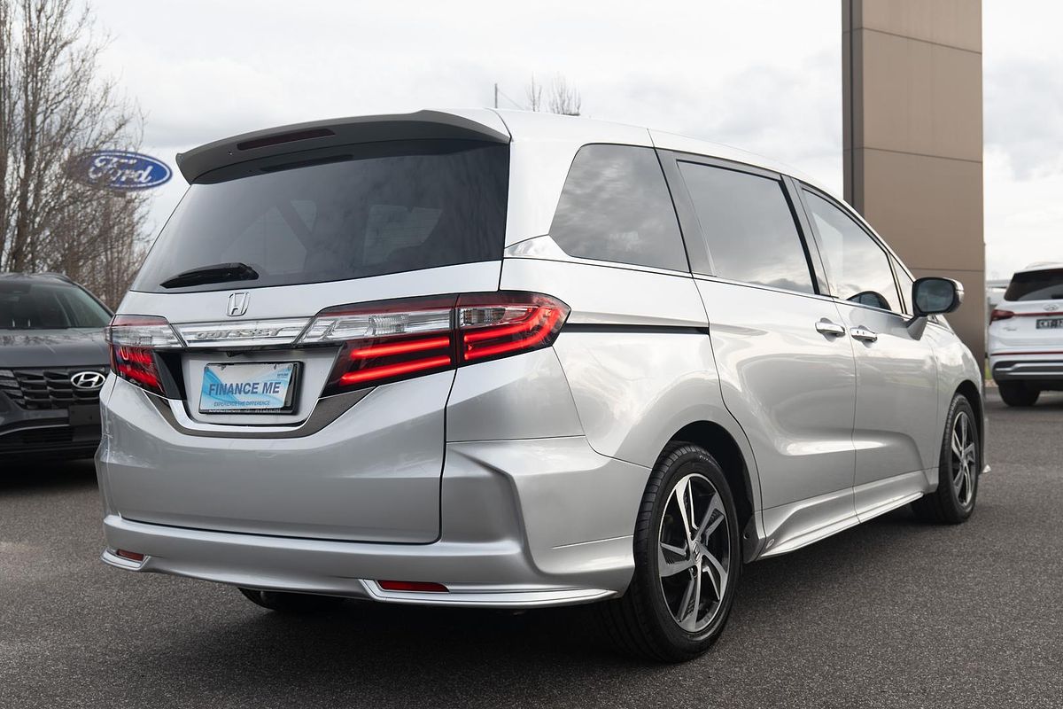 2017 Honda Odyssey VTi-L 5th Gen