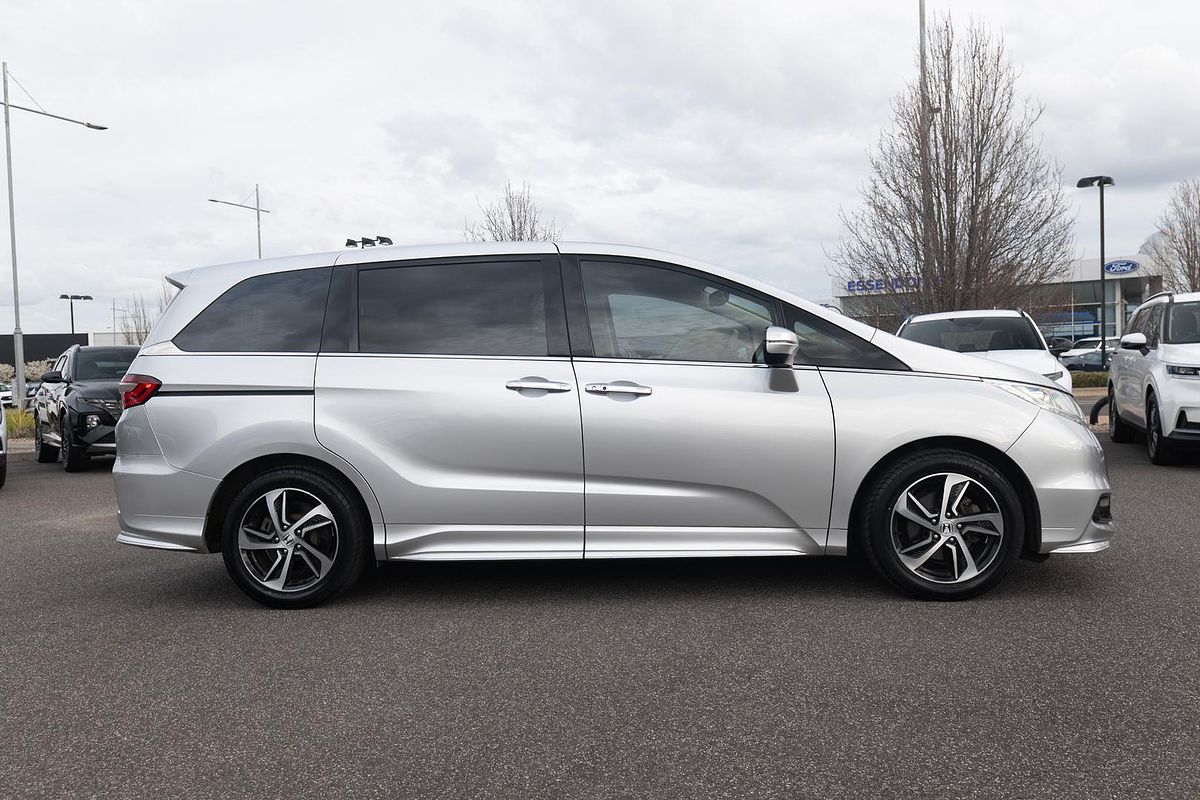 2017 Honda Odyssey VTi-L 5th Gen