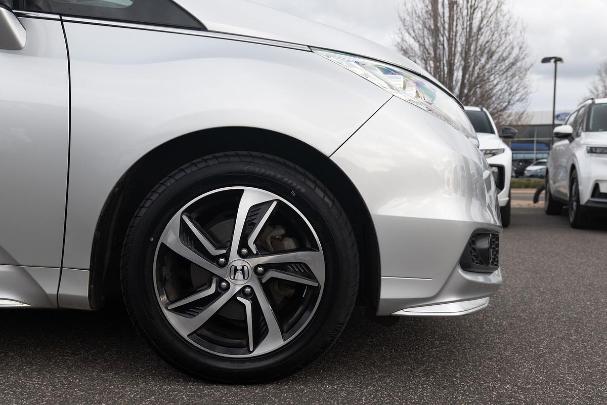 2017 Honda Odyssey VTi-L 5th Gen