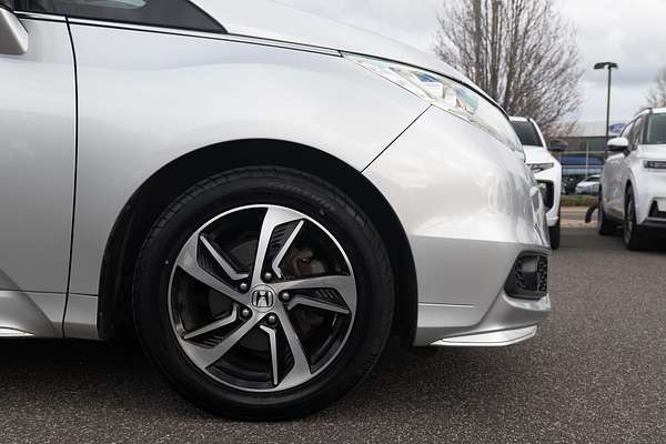 2017 Honda Odyssey VTi-L 5th Gen