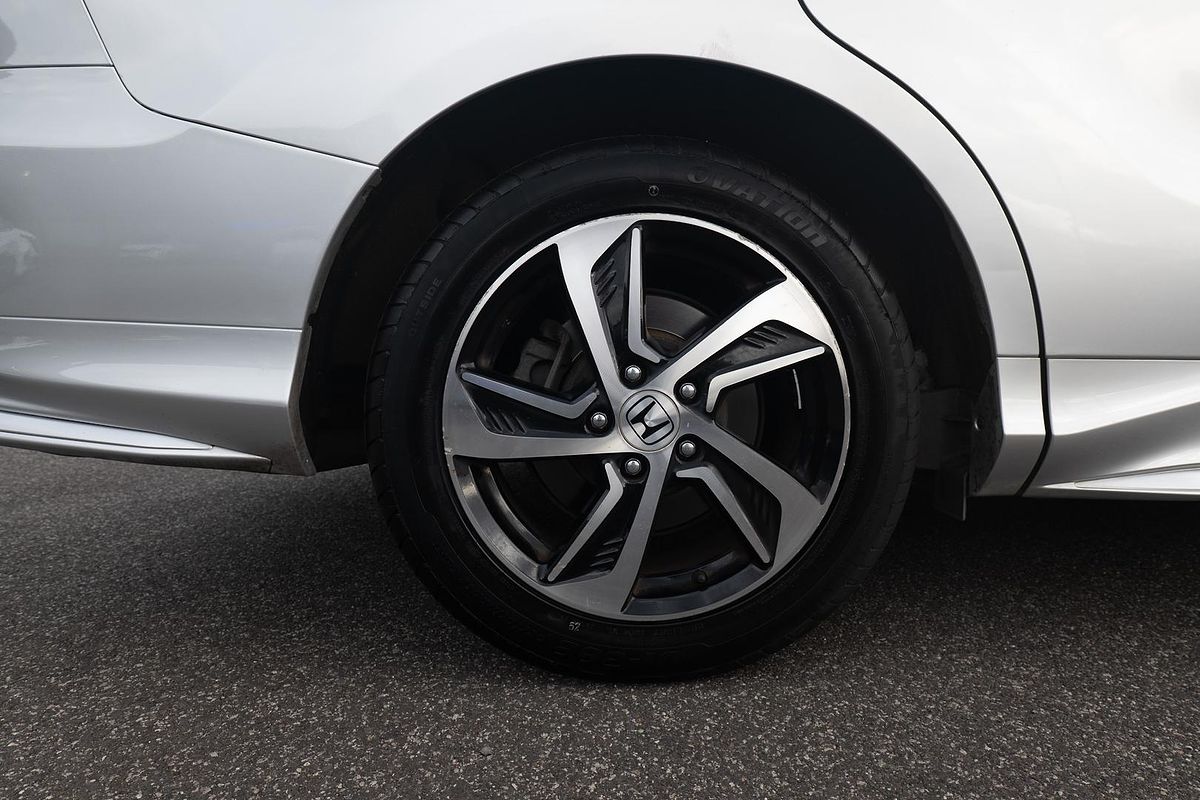 2017 Honda Odyssey VTi-L 5th Gen