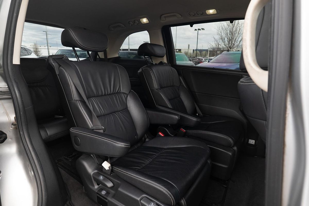 2017 Honda Odyssey VTi-L 5th Gen