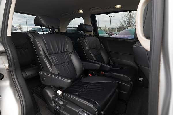 2017 Honda Odyssey VTi-L 5th Gen