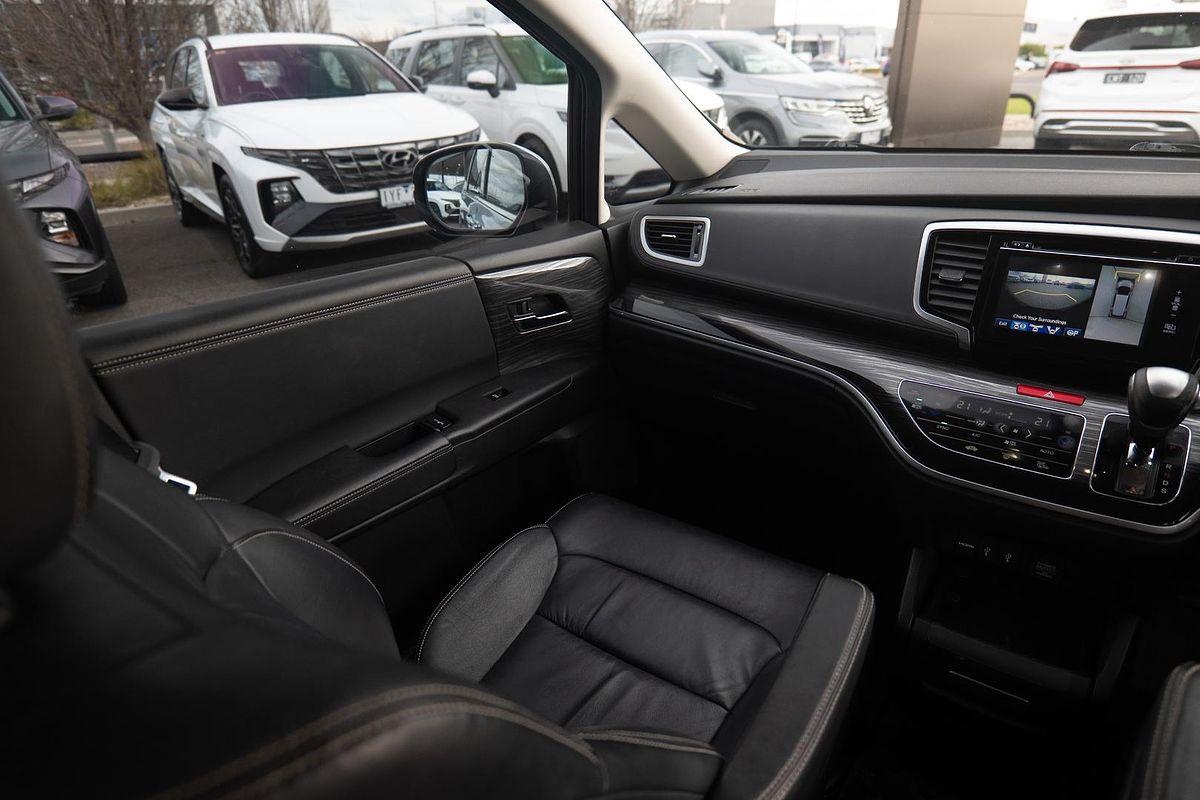 2017 Honda Odyssey VTi-L 5th Gen