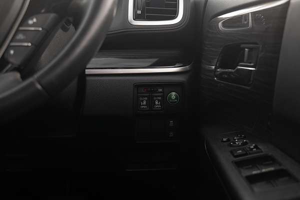 2017 Honda Odyssey VTi-L 5th Gen