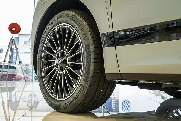 2025 Hyundai IONIQ 9 Calligraphy ME.V1