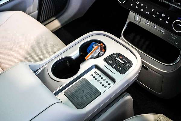 2025 Hyundai IONIQ 9 Calligraphy ME.V1
