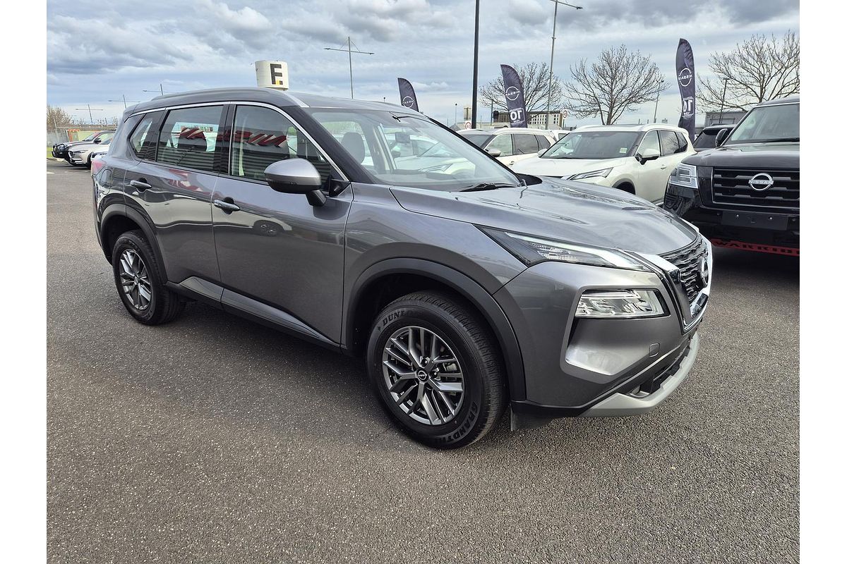 2024 Nissan X-TRAIL ST T33