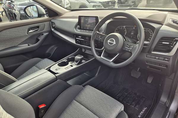2024 Nissan X-TRAIL ST T33