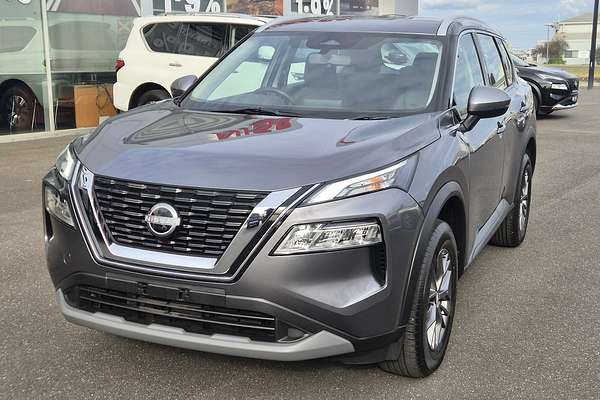 2024 Nissan X-TRAIL ST T33