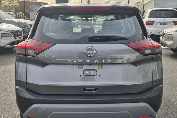 2024 Nissan X-TRAIL ST T33