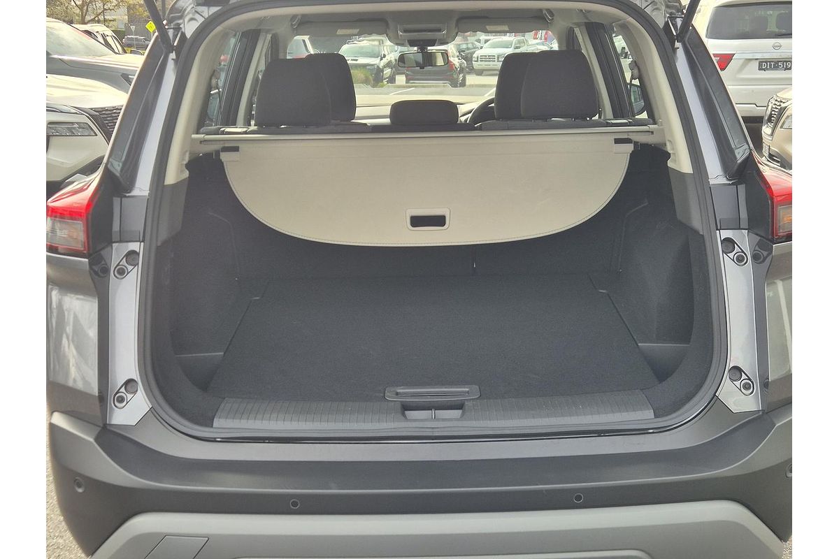 2024 Nissan X-TRAIL ST T33