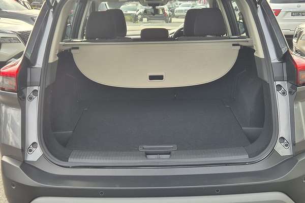 2024 Nissan X-TRAIL ST T33