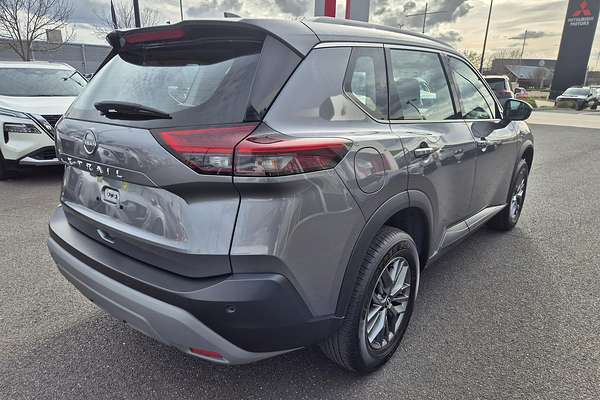 2024 Nissan X-TRAIL ST T33