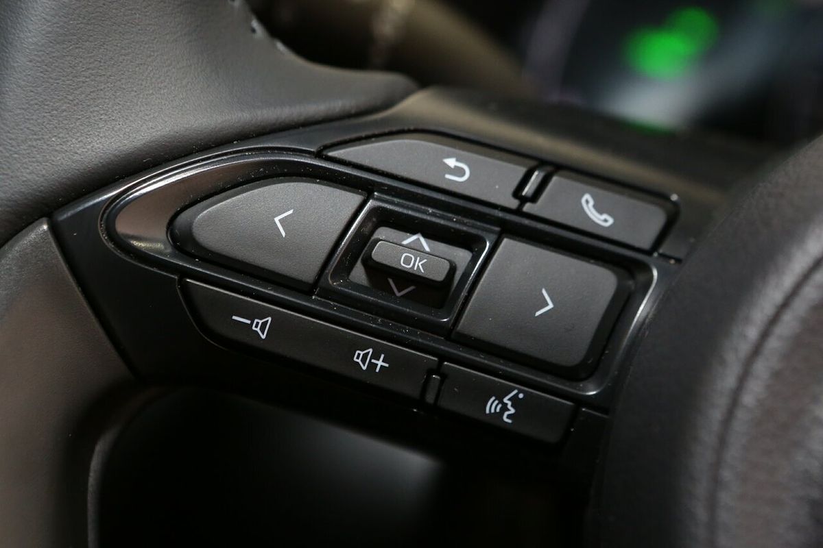 2024 Toyota Yaris Cross Urban MXPJ10R