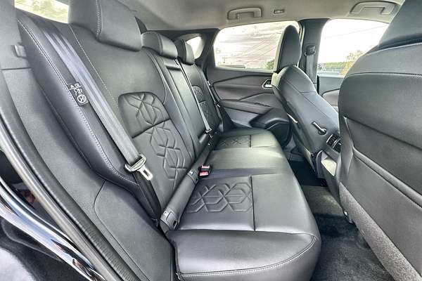 2025 Nissan QASHQAI Ti J12