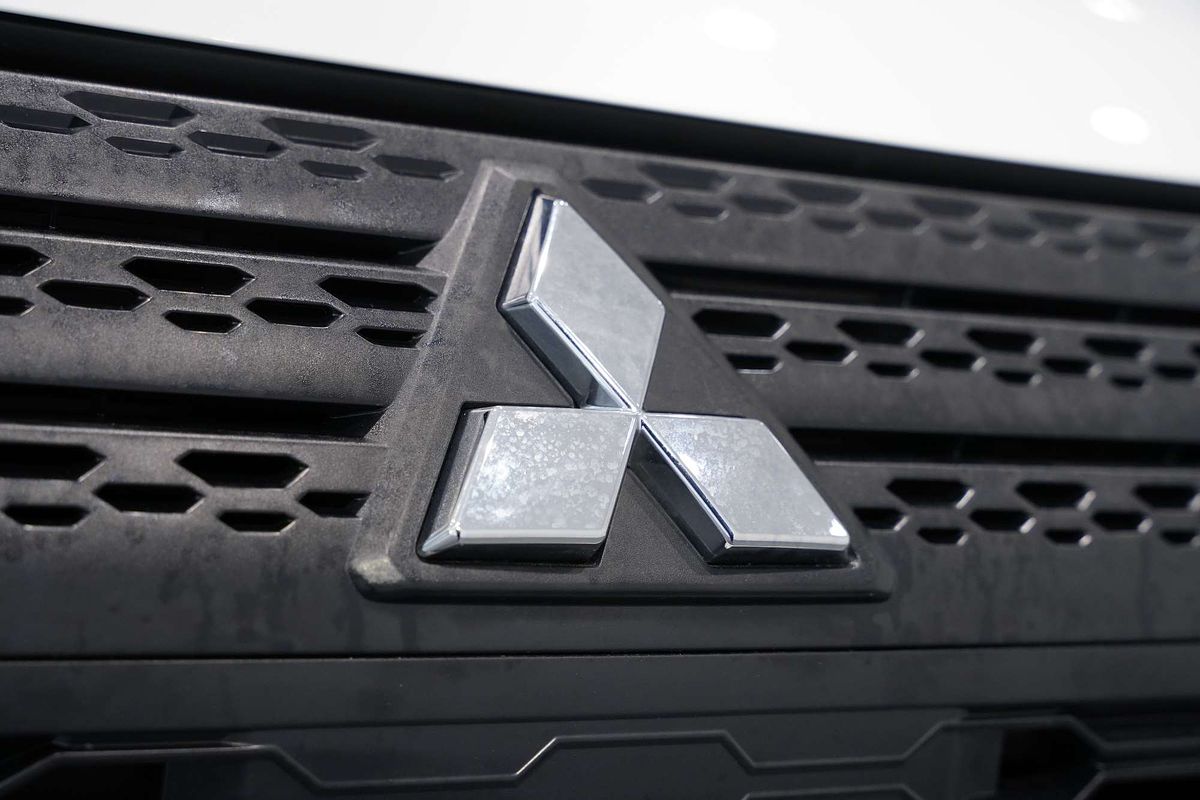 2023 Mitsubishi Eclipse Cross ES YB