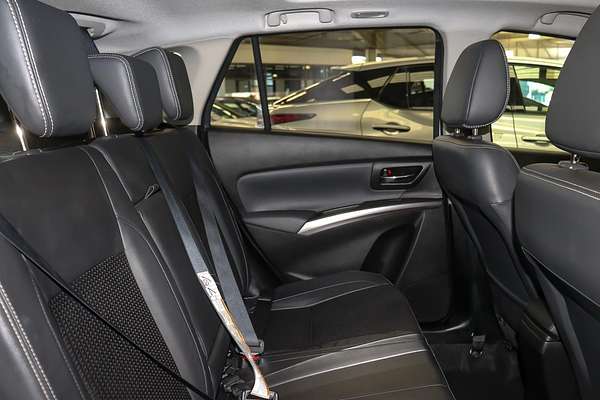 2023 Suzuki S-Cross ALLGRIP Prestige JYB