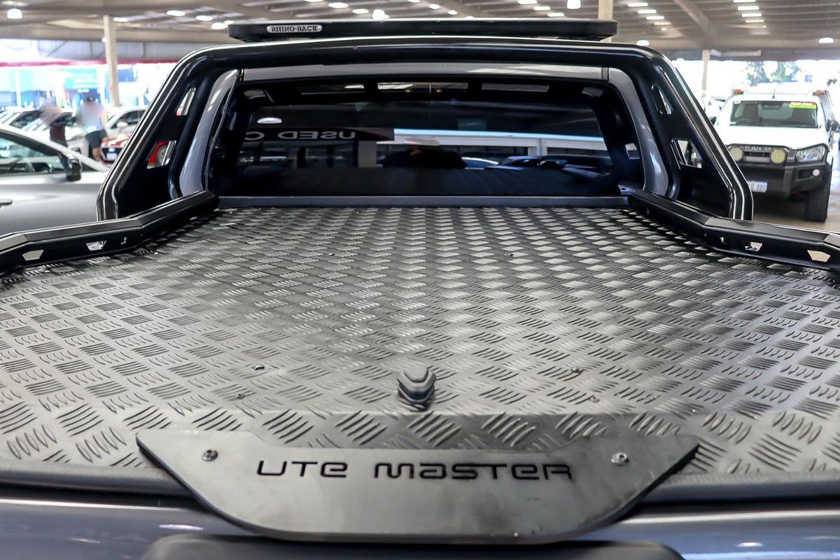 2020 Toyota Hilux Rugged X GUN126R 4X4
