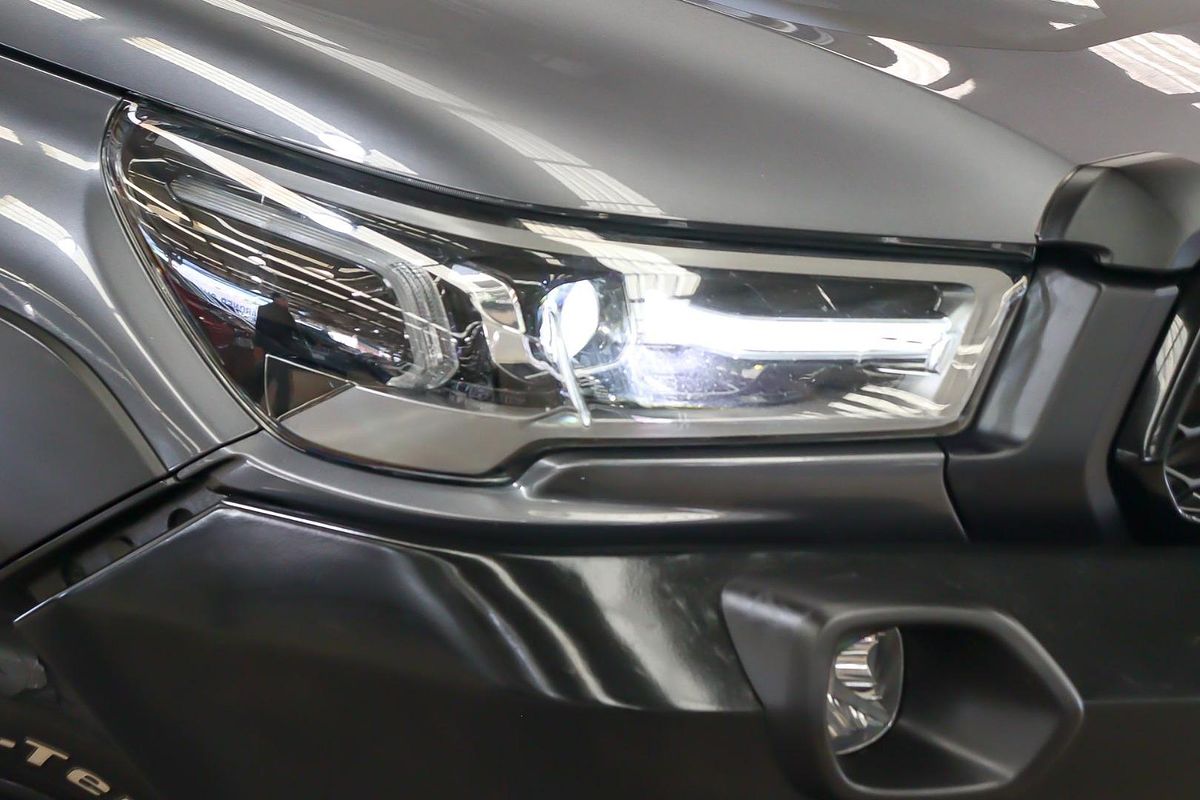 2020 Toyota Hilux Rugged X GUN126R 4X4