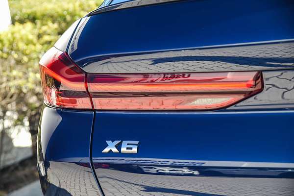 2021 BMW X6 M50i G06