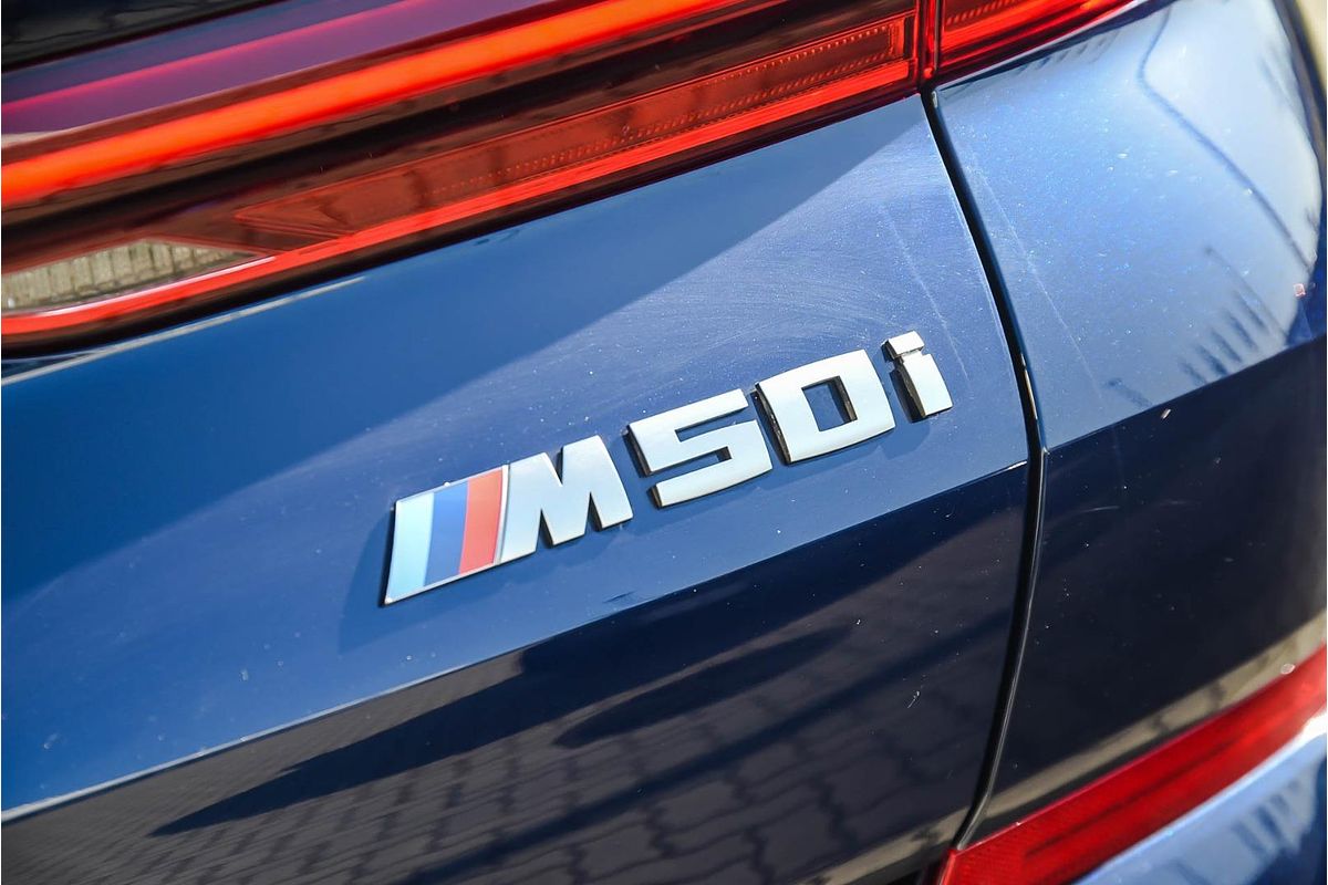 2021 BMW X6 M50i G06