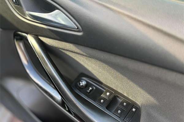 2018 Holden Astra LS PLUS (5YR) BK MY18
