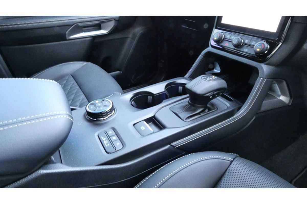2025 Ford Everest Platinum 3.0L