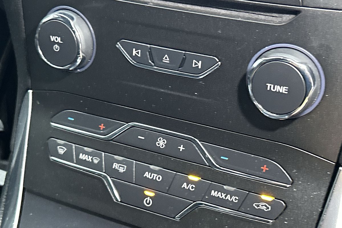 2019 Ford Endura ST-Line CA