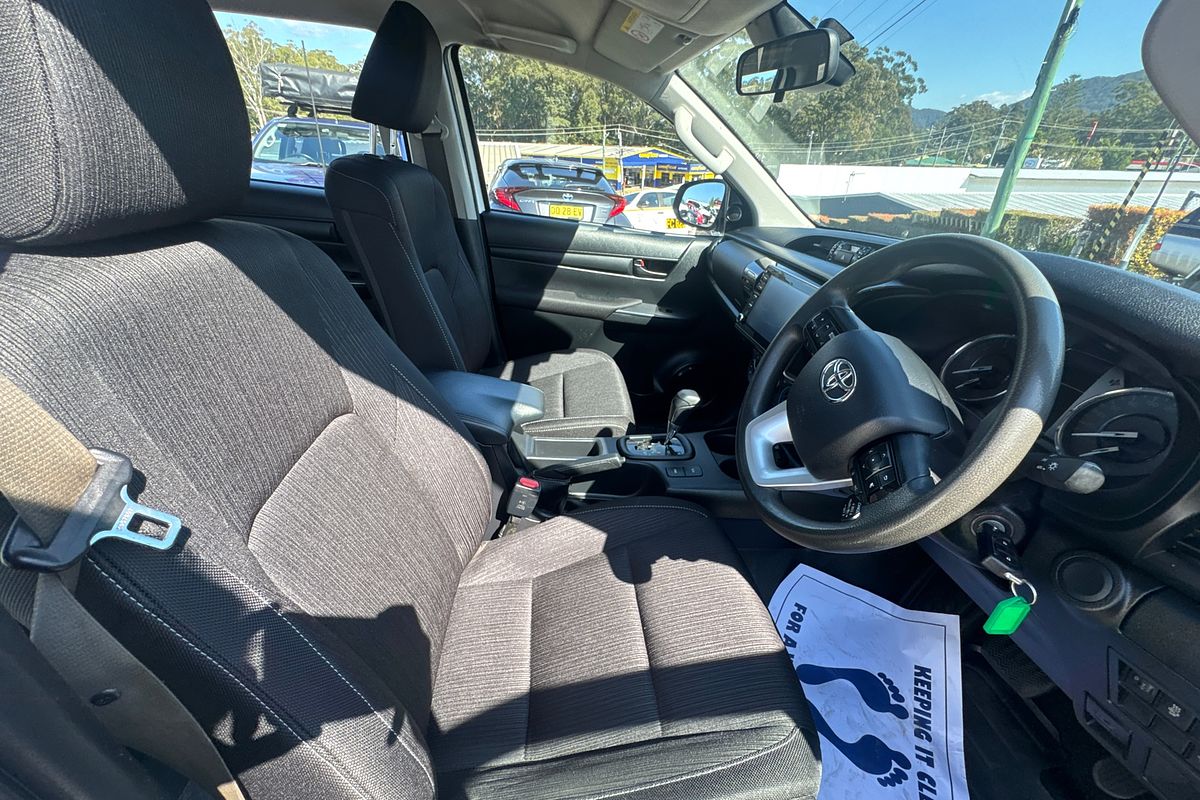 2021 Toyota Hilux SR GUN126R 4X4