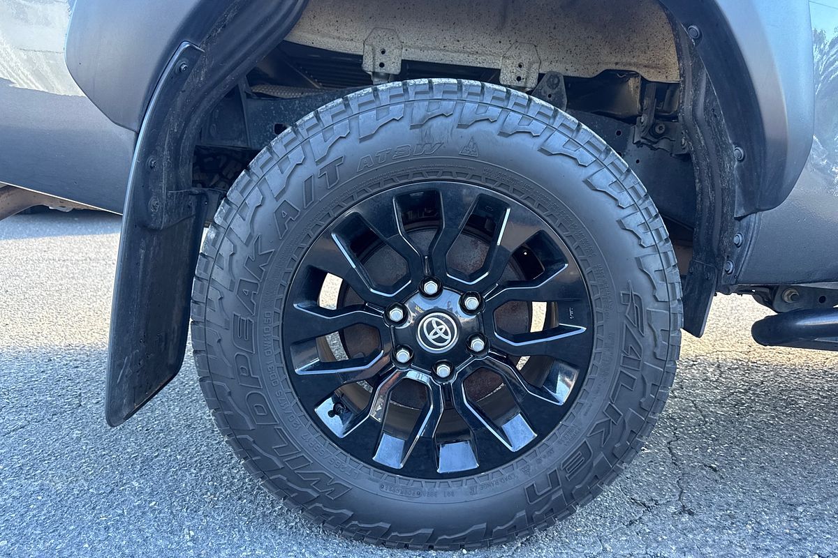 2022 Toyota Hilux Rugged X GUN126R 4X4